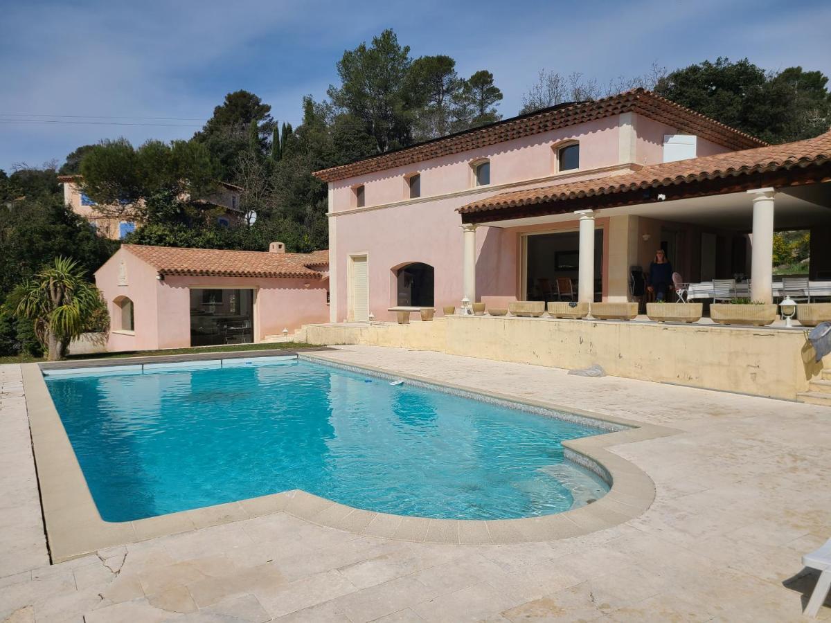 Garéoult Villa Mycenes מראה חיצוני תמונה