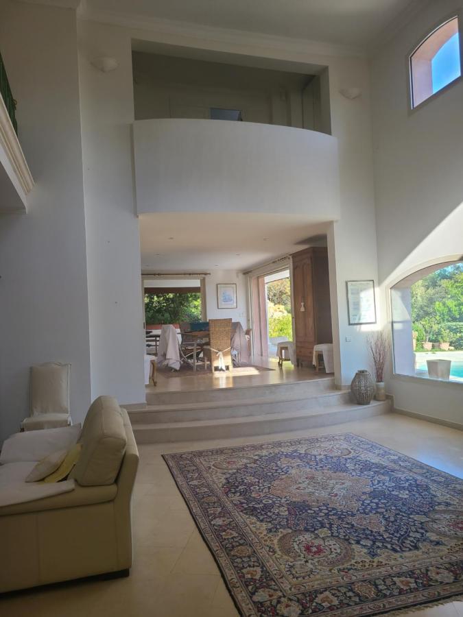 Garéoult Villa Mycenes מראה חיצוני תמונה