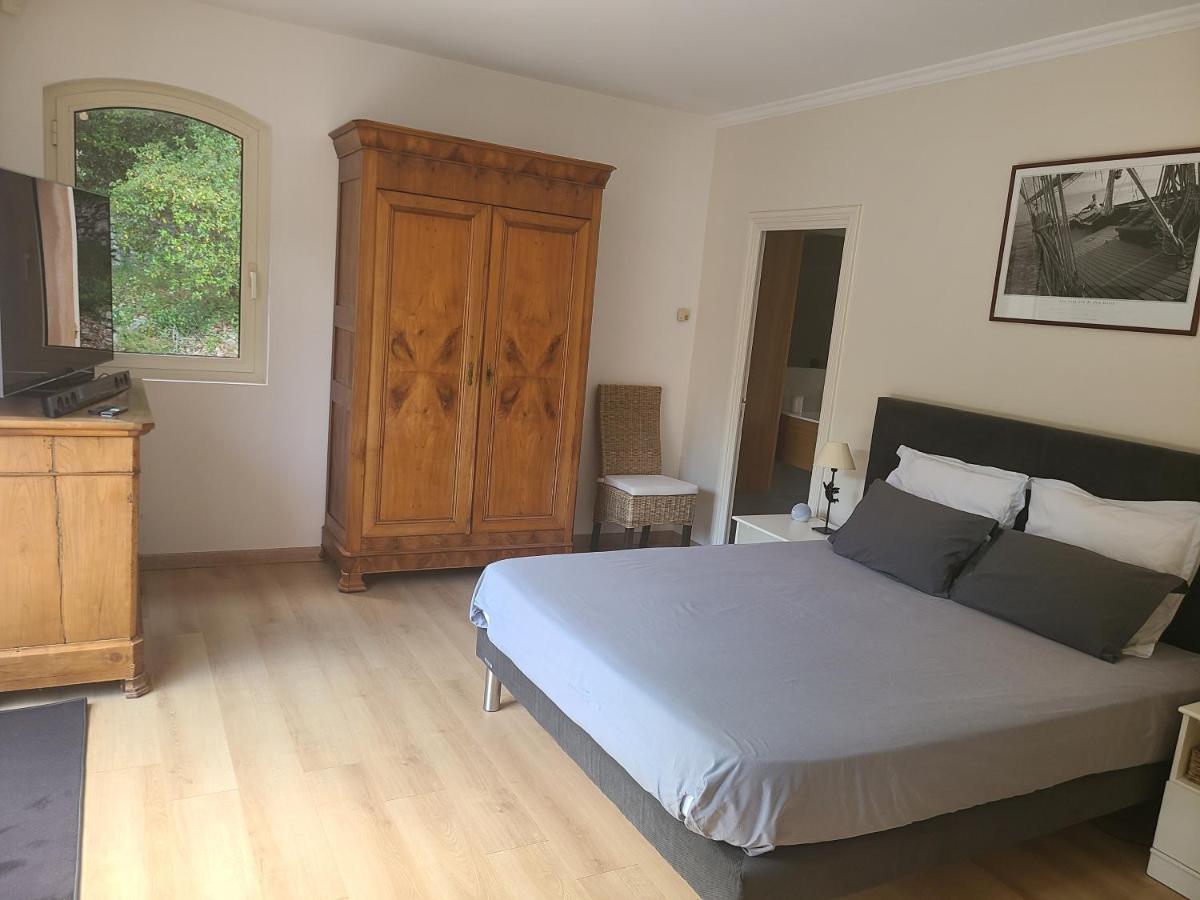 Garéoult Villa Mycenes מראה חיצוני תמונה