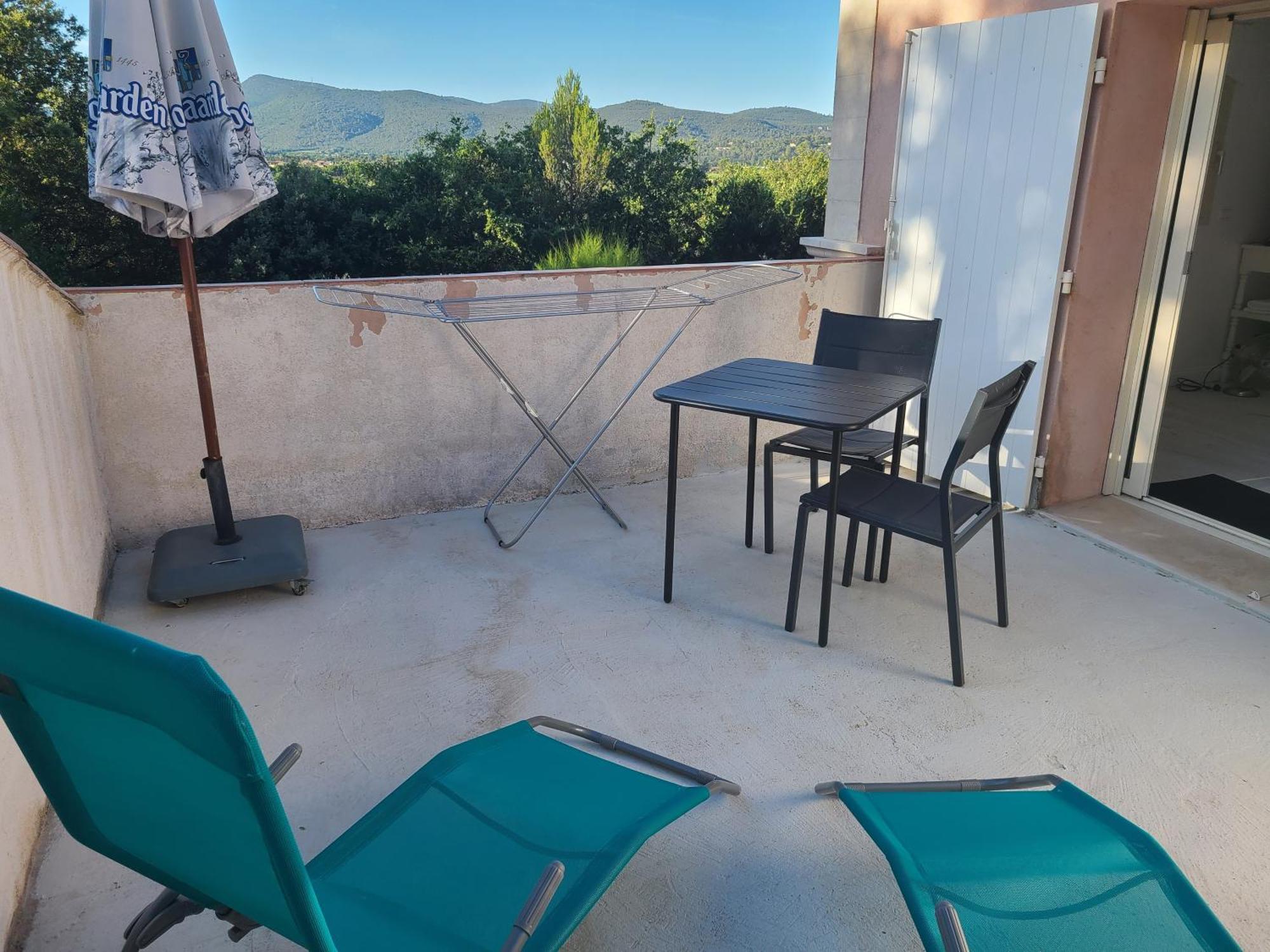 Garéoult Villa Mycenes מראה חיצוני תמונה